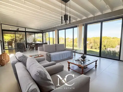 Casa en venta diseño hormigon, gas natural-losa radiante-cul de sac- residencial I Costa esmeralda