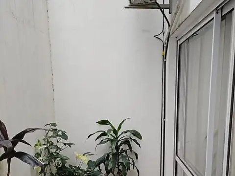 Venta de Consultorio Medico, Oficina, Deposito,  58 m2, con cochera en Villa Urquiza, CABA
