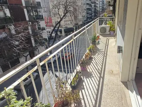 Billinghurst al 1500 3 ambientes Recoleta balcon corrido
