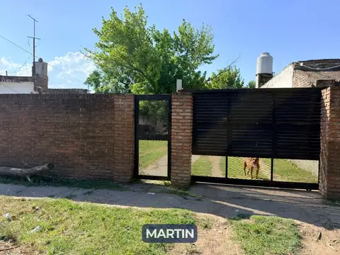 Casa en alquiler c/ cochera en José C. Paz