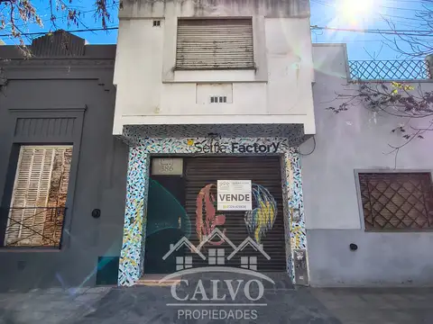 Casa en Dos Plantas. Mercedes, Buenos Aires.