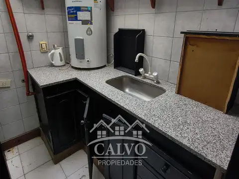 Casa 6 ambientes con 1 baño