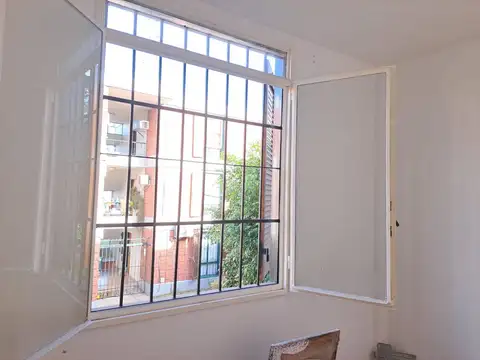 AV. ESPORA 2000, Piso 1