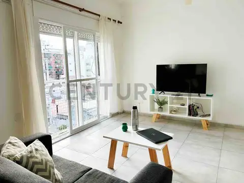 Avenida Carlos Calvo 2100, Piso 6