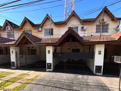 EXCELENTE TRIPLEX EN VENTA - MUY BUENA UBICACIÓN - SAN MIGUEL - APTO CREDITO HIPOTECARIO  