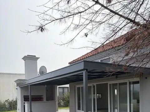 Casa en venta a estrenar en La Diligencia Pilará Pilar