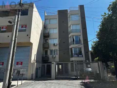 Monoambiente en alquiler Moreno centro