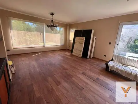 Casa 4 ambientes con 4 baños