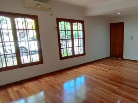Casa en Venta en Godoy Cruz, USD 140.000