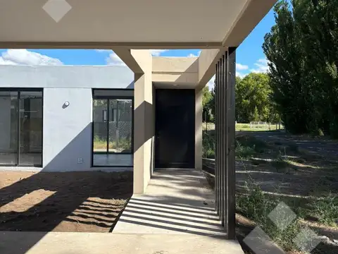 Casa en Alquiler de 3 dormitorios