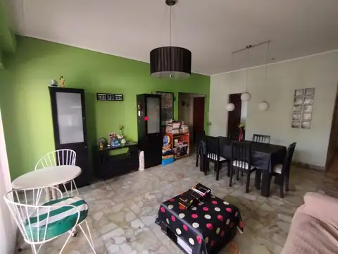 Ensenada 400, Piso 1