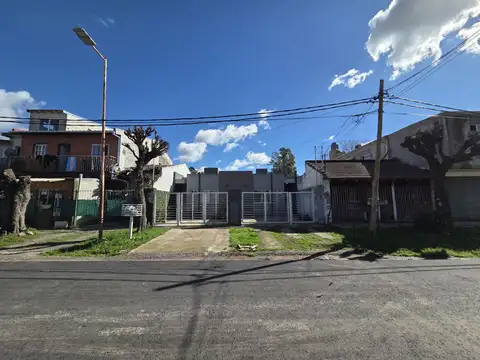Depto Tipo Casa en Alquiler de 3 dormitorios