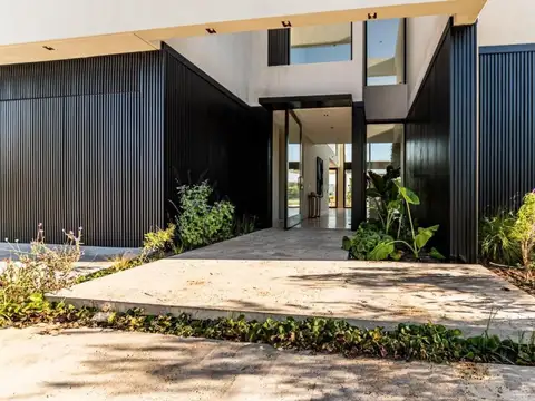 Casa en Alquiler de 5 dormitorios