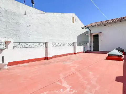 Depto Tipo Casa 3 ambientes con 2 baños