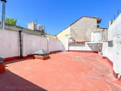 Depto Tipo Casa en Venta 40 años