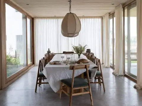 Casa en Venta al Este
