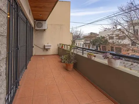 SEMIPISO, 3 AMB, BALCON, COCHERA/PARQUE AVELLANEDA