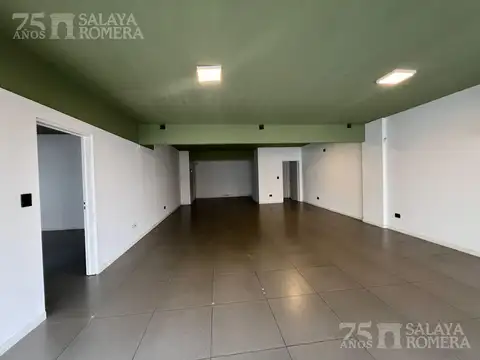 Oficina 3 ambientes con 2 baños