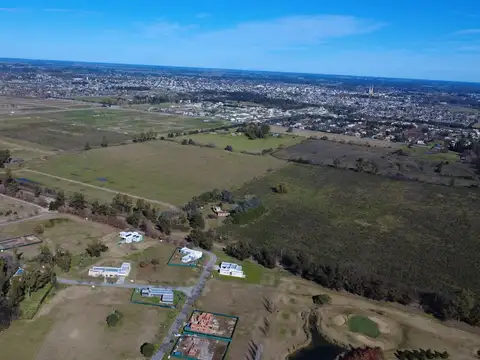 Av. Fernández Beschtedt, Luján, Provincia de Buenos Aires