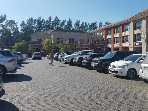 Oficina en Venta en Pueblo Caamaño, USD 146.900