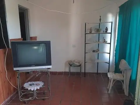Casa en venta 2 dormi en Villa Los Aromos – sierras de Cba.