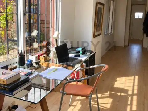 Julian Navarro , Piso 0