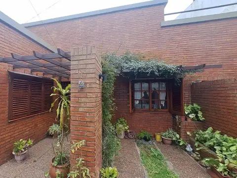 Depto Tipo Casa en Venta de 3 ambientes