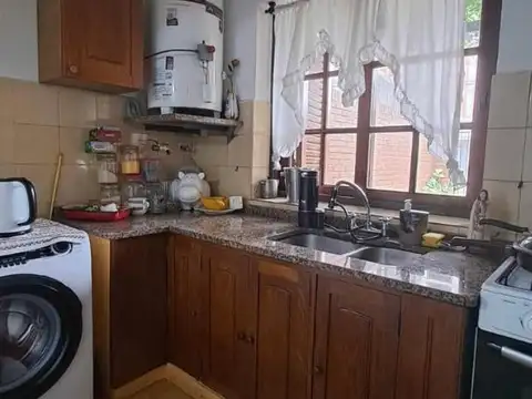 Depto Tipo Casa en Venta 42 años