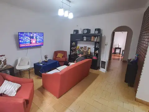 Depto Tipo Casa en Venta con 1 cocheras