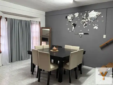 Casa en Venta con 1 cochera
