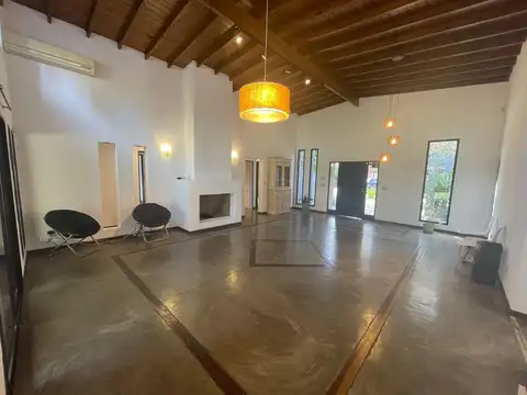 Casa en Alquiler de 3 dormitorios