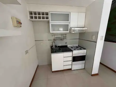 Depto Tipo Casa en Alquiler de 1 dormitorio