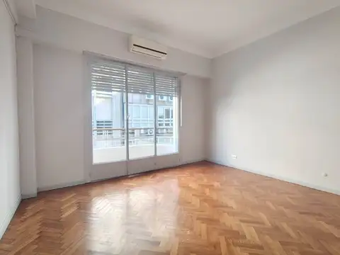 VENTA DEPARTAMENTO 2 AMB CON DEPENDENCIA