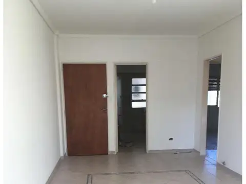 3 amb frente balcón cochera fija