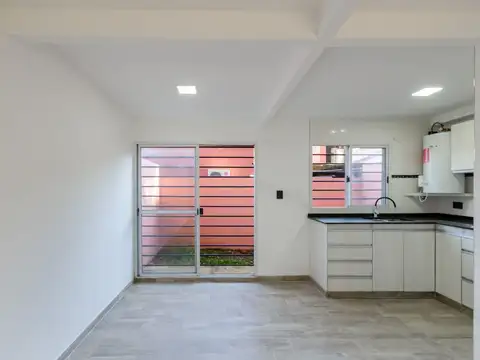 Depto Tipo Casa en Venta 7 años