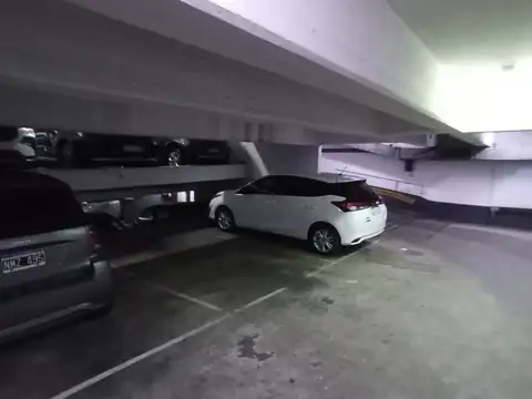 Marcelo T de Alvear 400