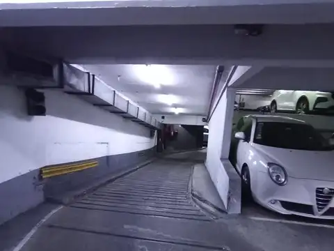 Cochera en venta en Retiro