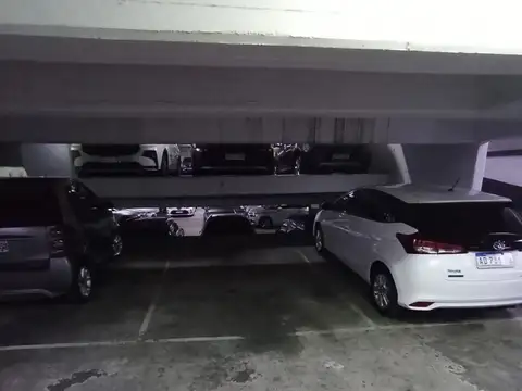 Cochera en venta en Retiro