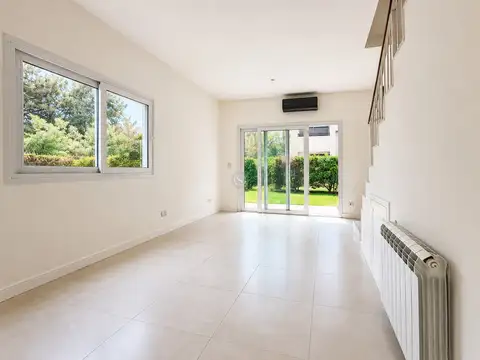 Casa en Alquiler en Complejo Liquidámbar, $ 1.500.000