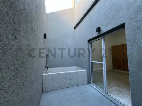 Depto Tipo Casa 2 ambientes con 1 baño