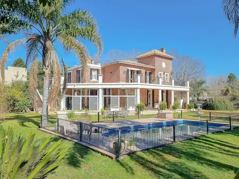 Casa en Venta en Roldan, USD 490.000