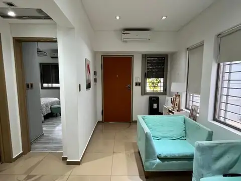 Casa en venta en José León Suarez!