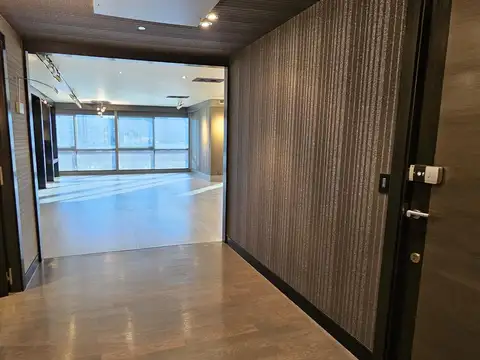 Departamento en Venta con 3 cocheras