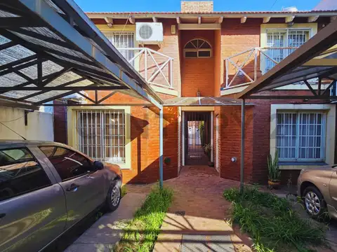 VENTA PH EN DUPLEX 3 AMBIENTES CON PATIO EN LANUS