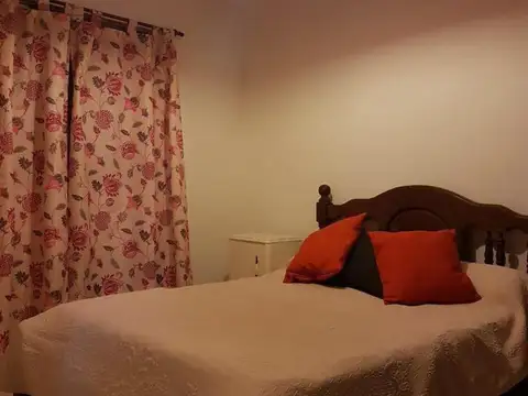VENTA CASA EN VILLA DEL LAGO - VILLA CARLOS PAZ - CORDOBA