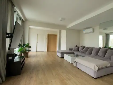 Departamento en Venta de 6 ambientes