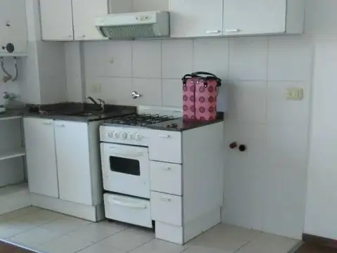 VENDE DEPTO. 1 DORMITORIO, CRESPO 162, zona Facultad