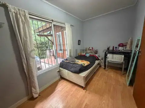 Casa 5 ambientes con 1 baño