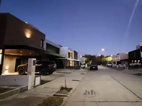 Casa en Venta 1 año