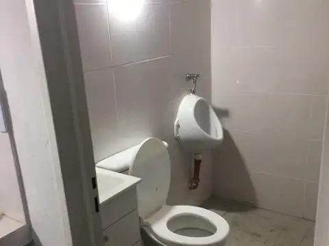 LOCAL :: 220MTS :: SOBRE AV. MITRE :: UNICO